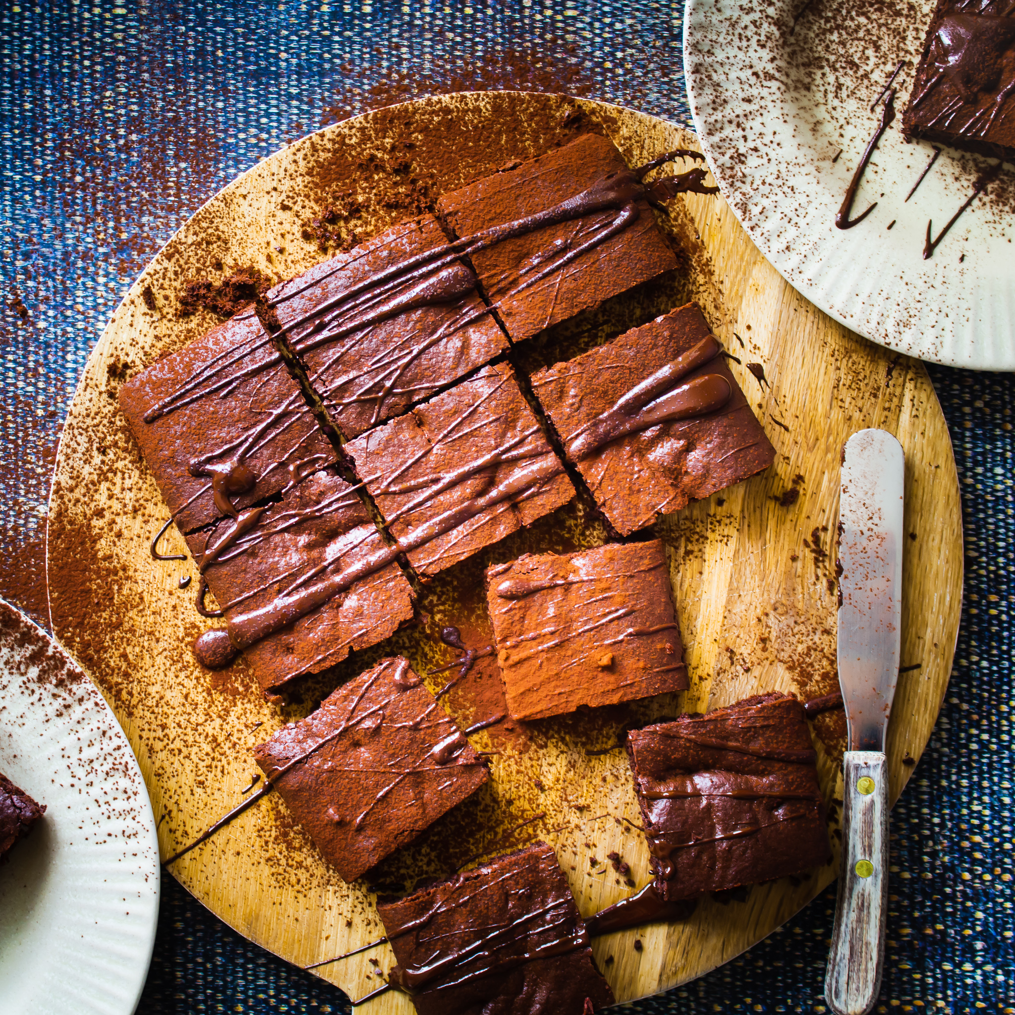 Chocolate Brownie chocolate-brownie-cake-slices-wooden